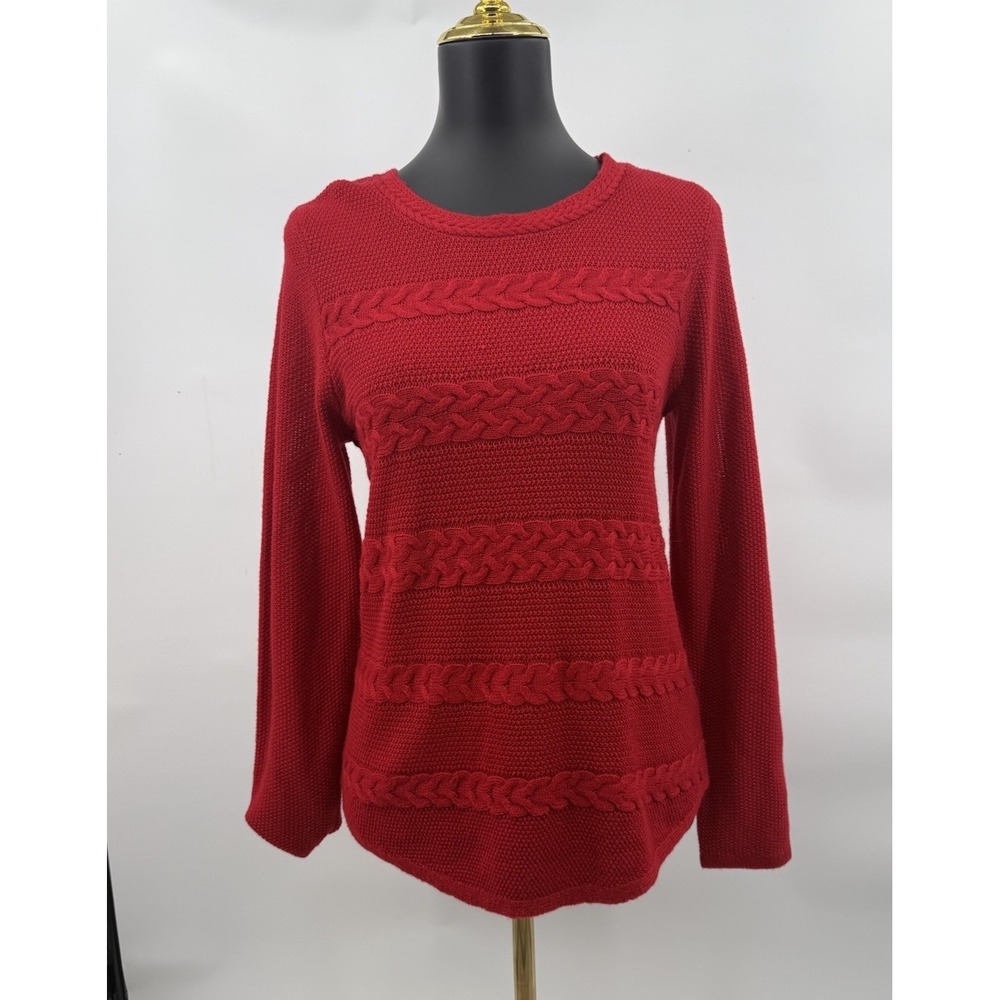 St. John's Bay women's red crewneck sweater Cable Knit Pattern. Size Small